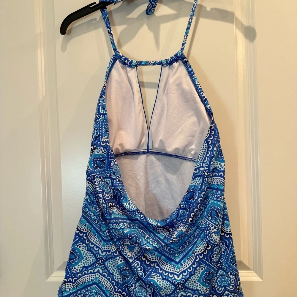 Liz Claiborne Blue Patterned Women's Swim Top and bottoms - Picture 2 of 6